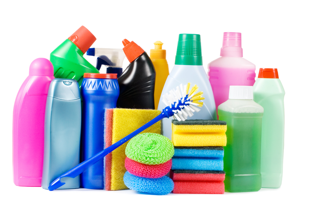 Separe os produtos de limpeza por categoria