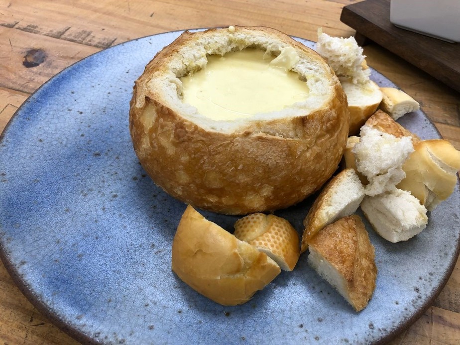 Fondue de queijo no po italiano