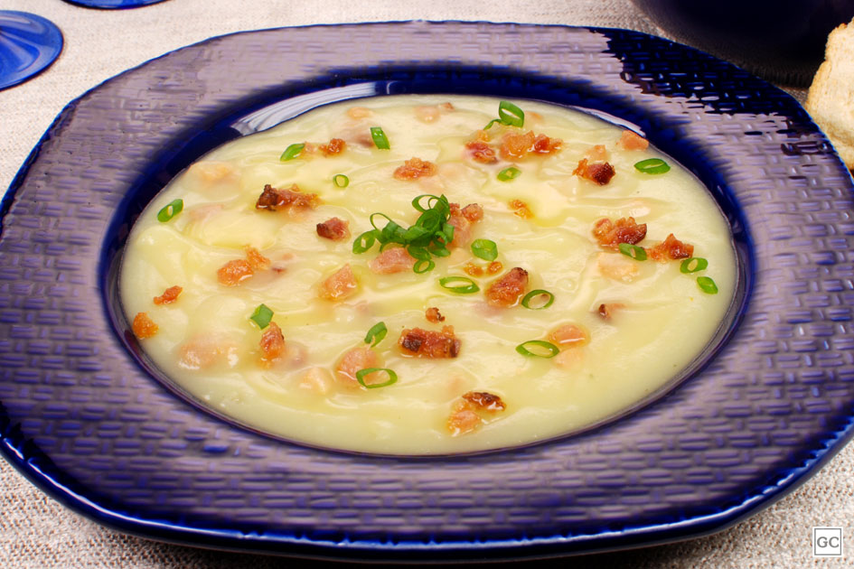 Sopa de batata com bacon 